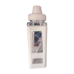 Gourde enfant carrée fenêtres transparentes 800ml couleurs variées